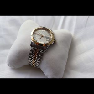 Gucci G-Timeless 38 mm Case Silver, Gold